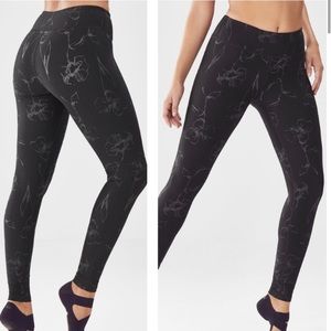 7/8 Fabletics Floral Pattern Leggings
